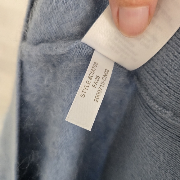 NWT J. Crew Brushed 100% Cashmere V-Neck Sweater Regatta Blue Size Large NEW - Picture 8 of 9